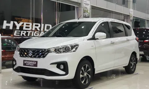 MPV 7 chỗ "siêu tiết kiệm xăng" nhà Suzuki tiếp tục giảm giá mạnh đến 100 triệu đồng