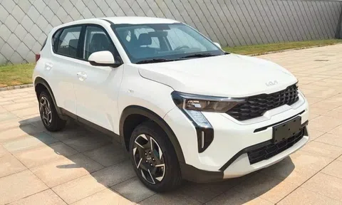 Kia Sonet 2024 lộ diện trên đường chạy thử, sẽ sớm ra mắt phả hơi nóng lên Toyota Raize