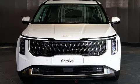 Kia Carnival 2024 chính thức ra mắt: Nâng cấp thiết kế, giá quy đổi chỉ từ 645 triệu đồng