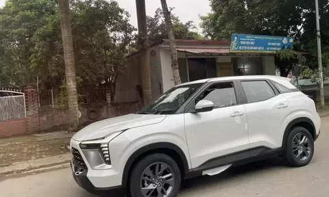 Cập cảng không bao lâu, Mitsubishi Xforce bản tiêu chuẩn đã lộ diện trên đường phố Việt Nam