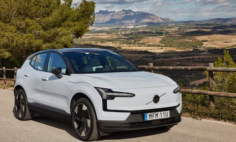 Volvo EX30 - Xe xanh sang trọng với triết lý "vừa đủ" đến từ Bắc Âu