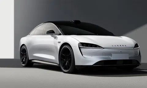 Luxeed S7 - sedan điện của hãng xe sắp vào Việt Nam mở bán, giá quy đổi từ 860 triệu đồng