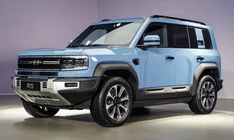 Fang Cheng Bao Leopard 5 - SUV của hãng xe sắp về Việt Nam "gây sốt" với hơn 10.000 đơn hàng chỉ sau 3 ngày mở bán