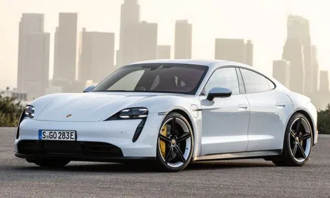 Giá xe Porsche Taycan tháng 11/2023 & Đánh giá chi tiết