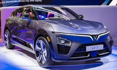 VinFast ấn định ngày ra mắt VF 7 ngay trong tháng 11, sẵn sàng cạnh tranh CX-5, Tucson?