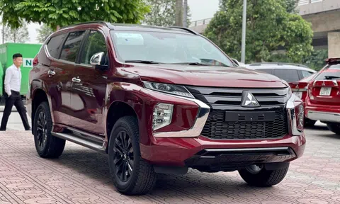 Đối thủ của Hyundai Santa Fe âm thầm bổ sung bản mới, giá bán không đổi