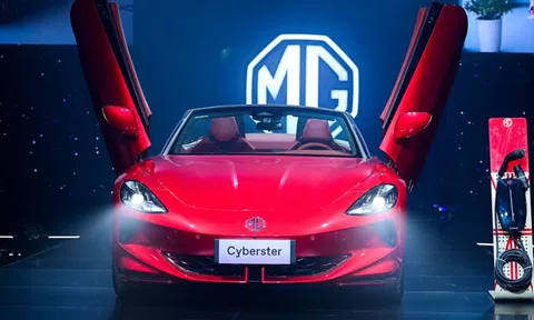 Roadster thuần điện MG Cyberster có giá dự kiến từ 2,2 tỷ đồng tại Việt Nam, giao xe vào năm sau?