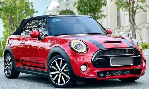 Lăn bánh 5 năm, xe mui trần Mini Cooper S Convertible được chào bán với giá ngỡ ngàng