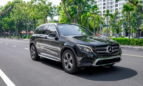 Sau 4 năm lăn bánh, Mercedes GLC 200 cũ bán lại với mức giá ngỡ ngàng