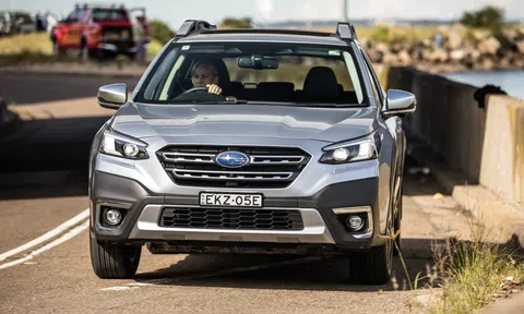 SUV gia đình của Subaru "lĩnh án" triệu hồi do nguy cơ tai nạn, mất an toàn