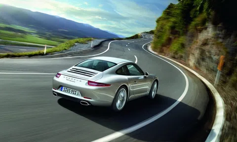InnoDrive là gì? Khám phá công nghệ Cruise Control trên Porsche
