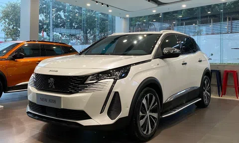 Peugeot 3008 giảm giá "sập sàn" đền gần 140 triệu đồng, quyết đấu CX-5, Forester