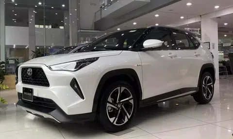 Toyota Yaris Cross giảm giá "sập sàn" đến 140 triệu đồng tại đại lý