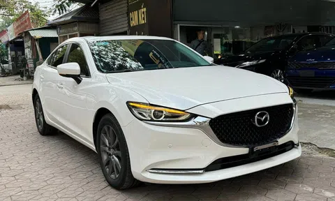 Mới chạy ‘lướt’ hơn 6.000km, Mazda6 rớt giá tương đương gần 1 nửa chi phí ban đầu