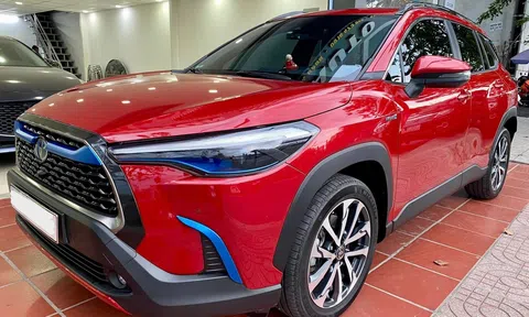 Toyota Corolla Cross Hybrid "lướt" mới lăn bánh hơn 8.000 km đã rao bán với giá ngỡ ngàng