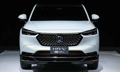 Honda HR-V đang gây sốt tại thị trường ‘sát vách’ Việt Nam, doanh số vượt bộ đôi xe nhà Toyota