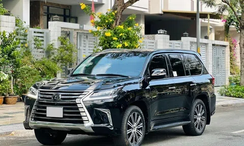 Sau 4 năm lăn bánh, Lexus LX 570 cũ chấp nhận bán "lỗ" tới hơn 3 tỷ đồng