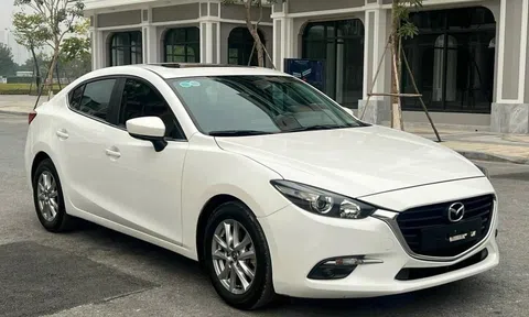 Mazda3 chạy lướt xuống giá ngỡ ngàng sau 4 năm lăn bánh