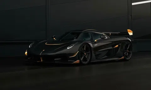 Chiêm ngưỡng Koenigsegg Jesko Attack: Siêu xe phủ vàng 24K với công suất hơn 1.000 mã lực