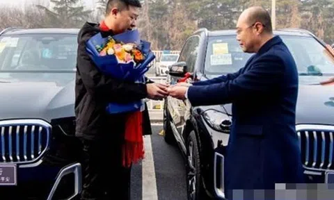 Công ty "chơi lớn" mua 16 xe BMW thưởng Tết cho nhân viên gây sốt cộng đồng mạng