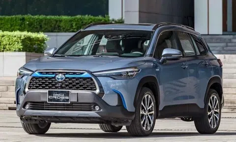 Toyota sắp trình làng phiên bản 7 chỗ của SUV Corolla Cross?