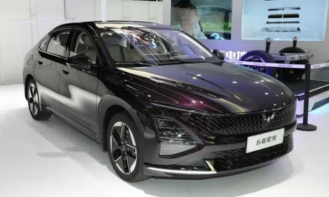 Sedan giá rẻ Wuling Starlight bán được gần 20.000 xe chỉ sau 1 tháng ra mắt