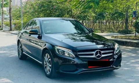 Lăn bánh gần một thập kỷ, Mercedes-Benz C 200 cũ chấp nhận bán "lỗ" tới hơn 1 tỷ đồng