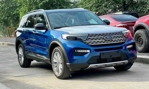 Ford Explorer giảm giá "đậm sâu" đến 440 triệu đồng, quyết cạnh tranh với Hyundai Palisade
