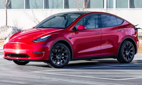 Tesla Model Y ‘cầm chắc’ danh hiệu xe bán chạy nhất châu Âu trong năm 2023?