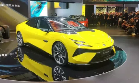 Siêu xe điện Lotus Emeya mở bán tại thị trường "hàng xóm", giá quy đổi từ 2,3 tỷ đồng