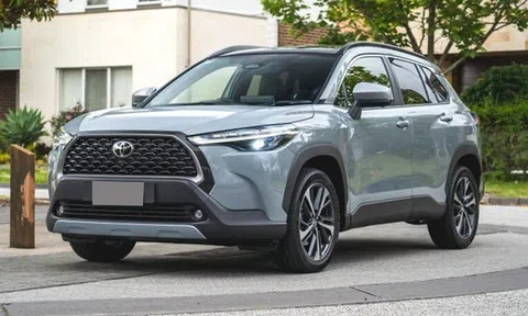 Toyota Corolla Cross 2024 sắp bán tại Việt Nam sẽ không còn bản G, bổ sung phanh tay điện tử và cửa sổ trời?