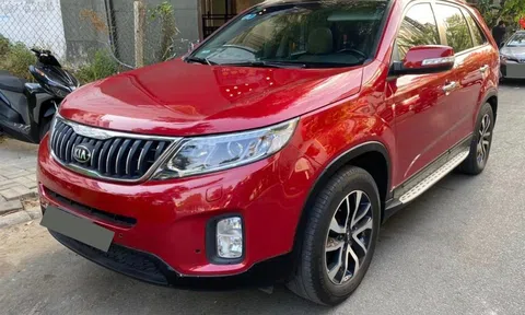 Kia Sorento lăn bánh 4 năm chào bán với giá chỉ ngang Hyundai Creta