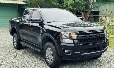 "Vua bán tải" Ford Ranger chạy lướt rao bán với mức giá khó tin sau 2 năm lăn bánh