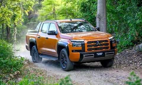 Bán tải Mitsubishi Triton Athlete thế hệ mới trình làng, giá quy đổi từ 777 triệu đồng