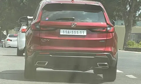 Ngỡ ngàng chiếc Honda CR-V 2024 cực ‘độc’ có giá lăn bánh đắt nhất tại Việt Nam?