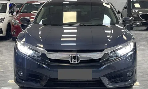 Sử dụng 5 năm, Honda Civic ‘full option’ mất giá ngang một chiếc Hyundai i10