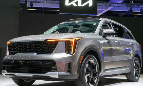 Vừa trình làng, SUV 7 chỗ Kia Sorento 2024 đã bất ngờ tăng giá bán