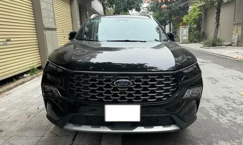 Lăn bánh vỏn vẹn 10.000 km, Ford Territory 'lướt' xuống giá khó tin