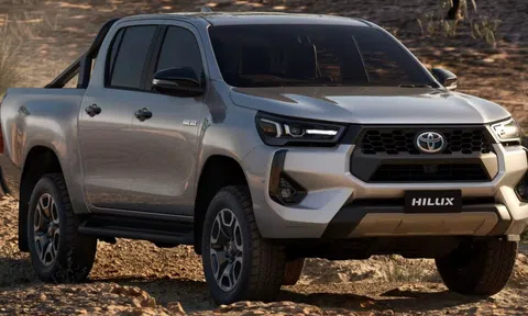 Toyota Hilux 2024 ra mắt: Nâng cấp toàn diện quyết đấu Ford Ranger
