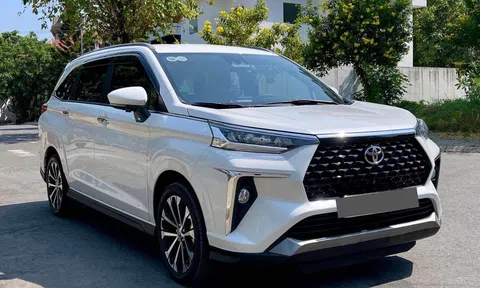 Toyota Veloz Cross mới lăn bánh 500 km đã xuống giá ngỡ ngàng trên sàn xe cũ