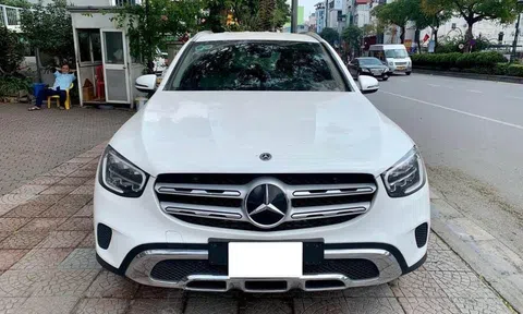 Lăn bánh 2 năm, Mercedes-Benz GLC 200 cũ chấp nhận bán "lỗ" hơn nửa tỷ đồng