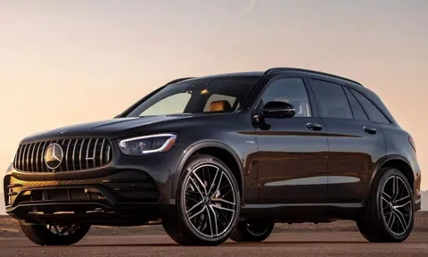 Mercedes-Benz triệu hồi hơn 15.000 xe GLC vì lỗi đèn pha