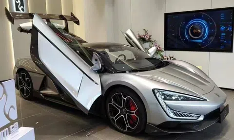 YangWang U9 ấn định thời điểm ra mắt: Có thể chạy bằng 3 bánh, quay đầu như xe tăng