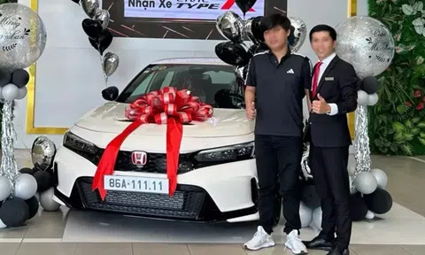 Bán Honda Civic, đại gia Bình Thuận tậu ngay Civic Type R gắn biển ngũ quý 1