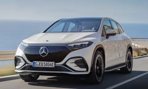 Mercedes hạ mục tiêu doanh số ô tô điện vì người dùng thờ ơ