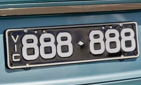 Biển số lục quý 8 ‘hàng độc’ chốt giá quy đổi gần 7 tỷ đồng tại Úc