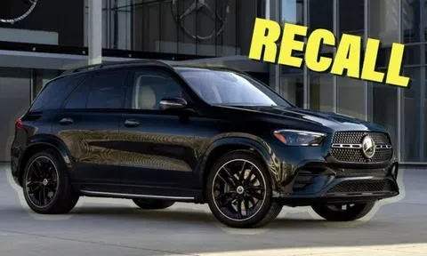 Mercedes thu hồi hơn 100.000 chiếc SUV do nguy cơ chết máy, gãy bàn đạp