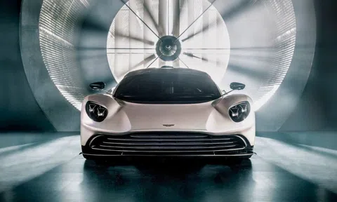 Thêm một hãng xe châu Âu trì hoãn kế hoạch ra mắt ô tô điện