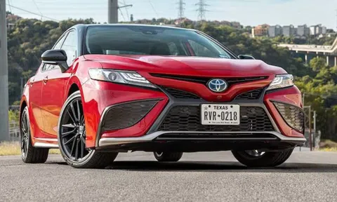 Xếp hạng các mẫu ô tô tốt nhất năm 2024: Xe hybrid khiến xe xăng 'lu mờ'