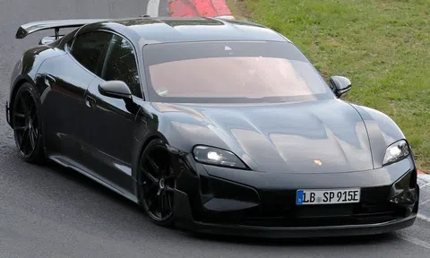 Porsche chốt ngày ra mắt siêu xe điện Taycan ‘mạnh nhất mọi thời đại’